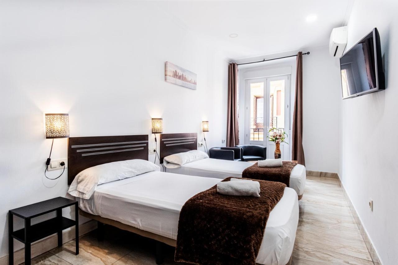 Hostal Rincon De Sol - Centro Madrid - Self Checkin Luaran gambar