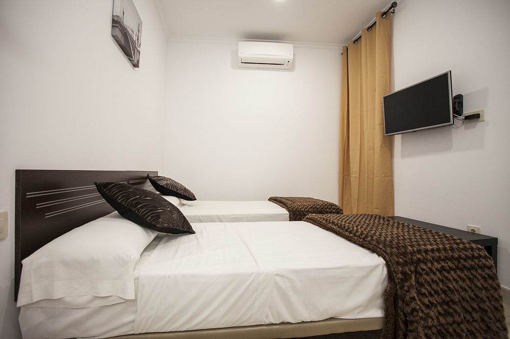Hostal Rincon De Sol - Centro Madrid - Self Checkin Luaran gambar