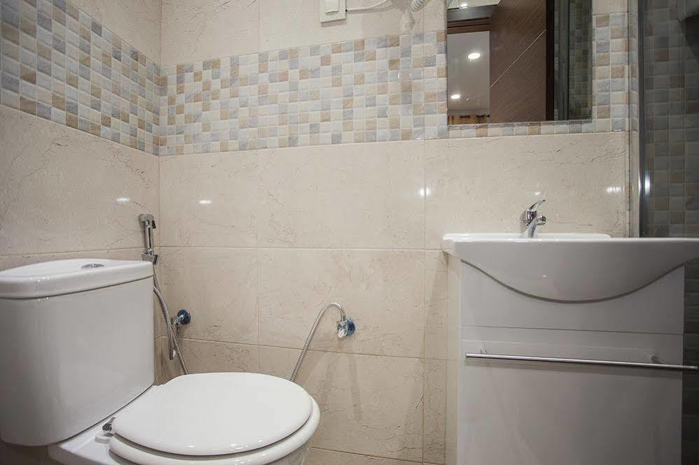 Hostal Rincon De Sol - Centro Madrid - Self Checkin Luaran gambar