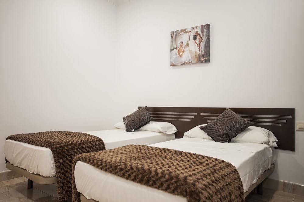 Hostal Rincon De Sol - Centro Madrid - Self Checkin Luaran gambar